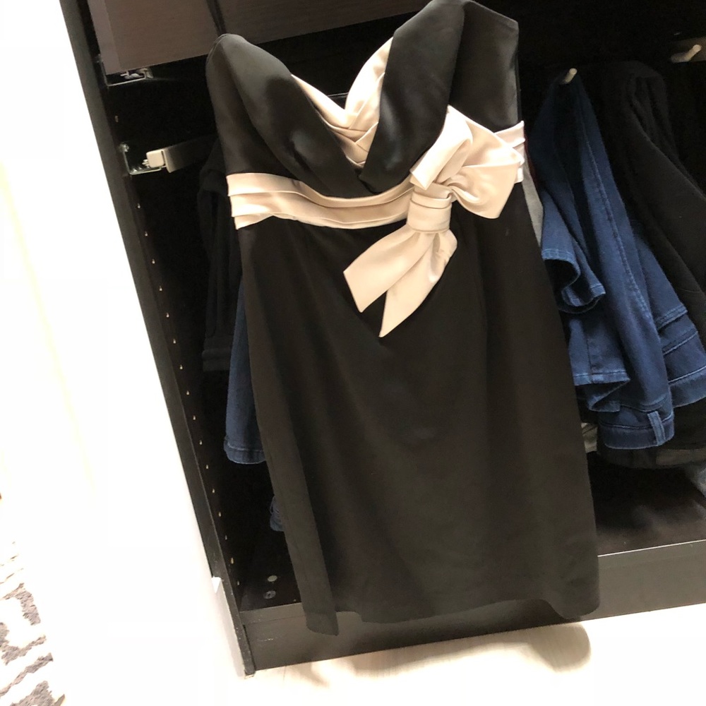 Bcbgmaxazria cocktail dress black and cream dress